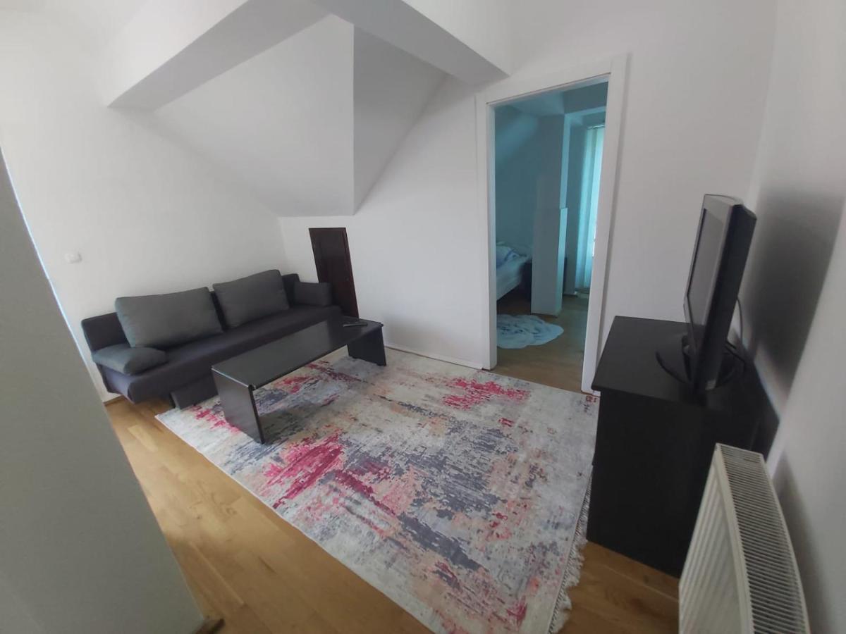 Apartmani Sladojevic Mrkonjic Grad Esterno foto