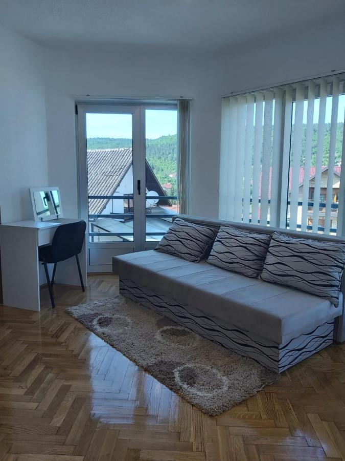 Apartmani Sladojevic Mrkonjic Grad Esterno foto